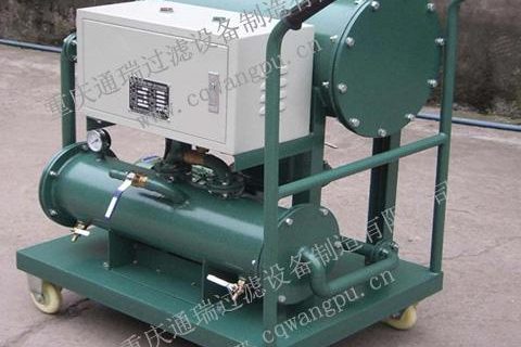 厂家剖析：：轻质油聚结疏散式滤油机